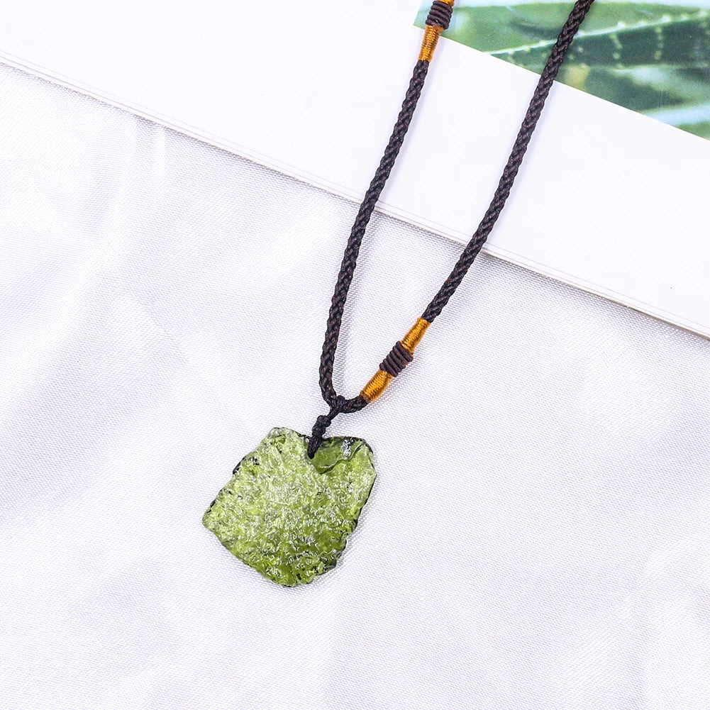 Collana con Pendente in Moldavite - Vetro Meteorico Naturale dalla Repubblica Ceca