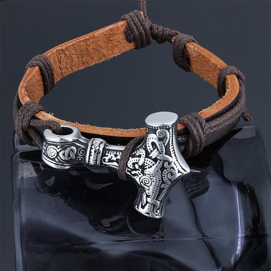 Bracciale in Pelle con Dettagli in Acciaio Inox, Stile Vintage